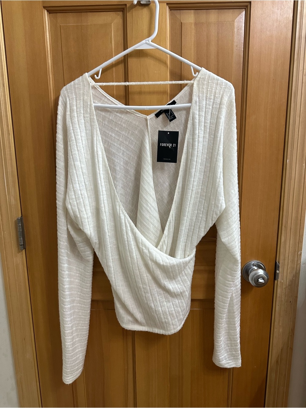 NWT Forever 21 Cream Open Back Top Size Small | Long Sleeve